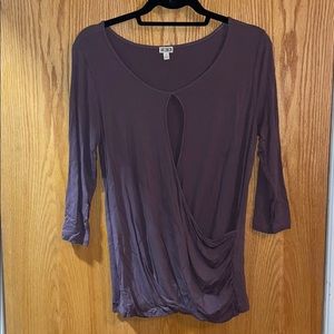 Quarter-sleeve, purple blouse